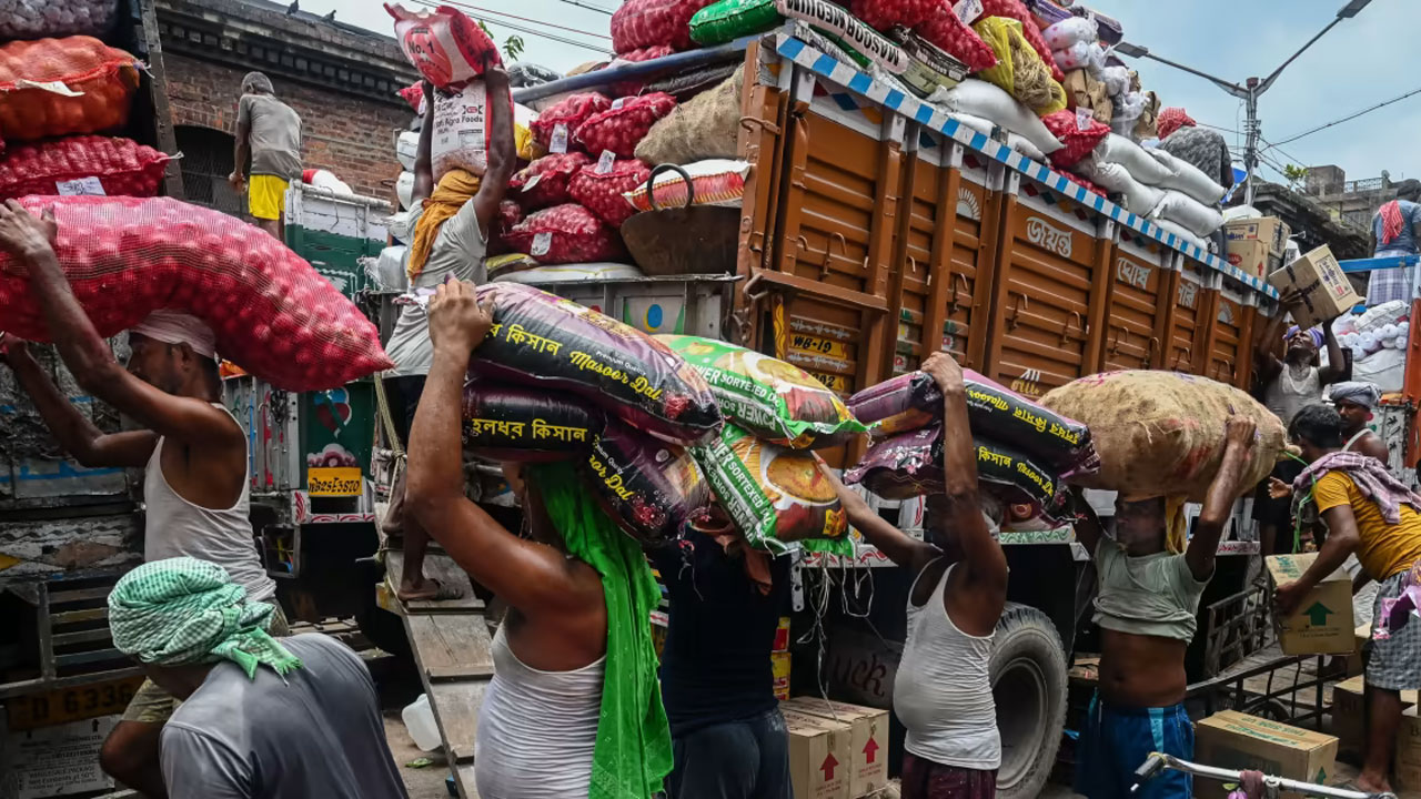 ২০২৩-২৪-এ ভারতের আর্থিক বৃদ্ধি কমে হবে ৬.১%: আন্তর্জাতিক অর্থ ভাণ্ডার