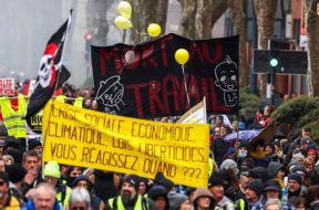 france-pension-protest